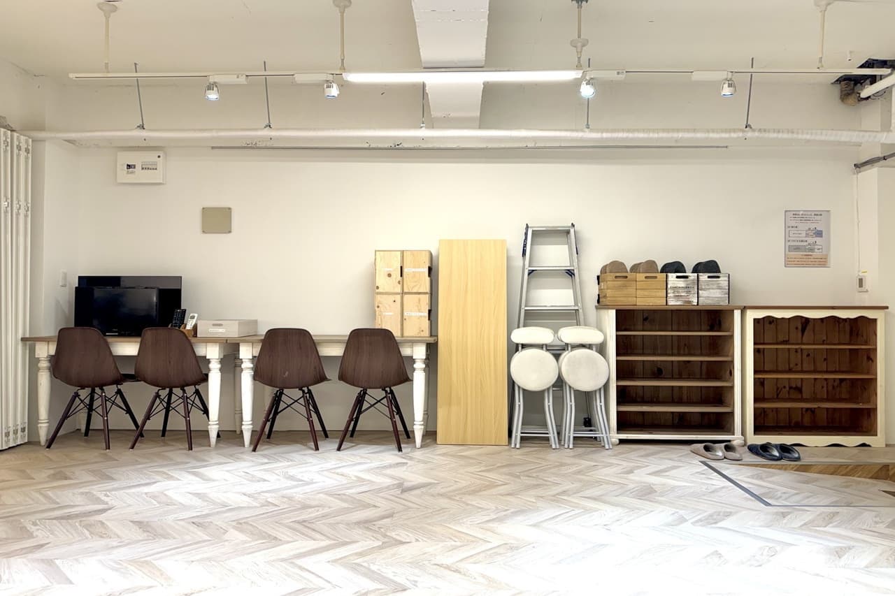 ホワイト壁面スタジオ